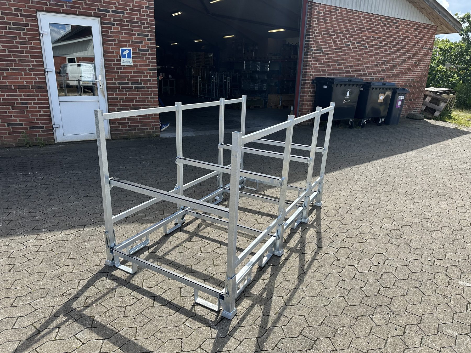 Transport rack product image.