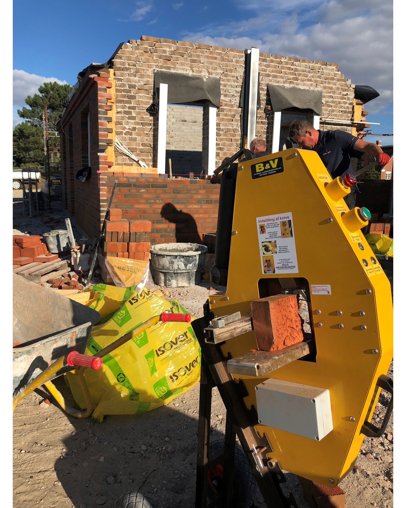 B&V Electric Brick Cutter in use on a construction site